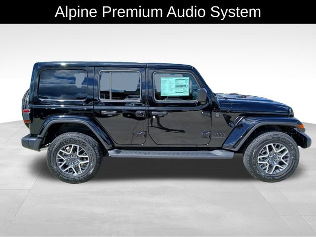 New 2025 Jeep Wrangler Unlimited Sahara w/ Technology Group AWD/4WD image 6