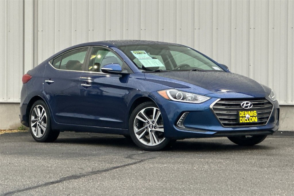 Used 2017 Hyundai Elantra Limited w/ Limited Tech Package 04 image 2
