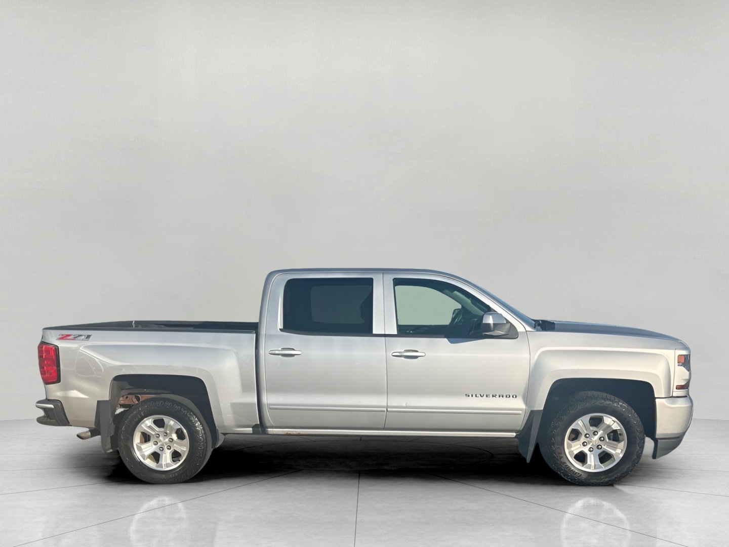 Used 2017 Chevrolet Silverado 1500 LT w/ All Star Edition image 3