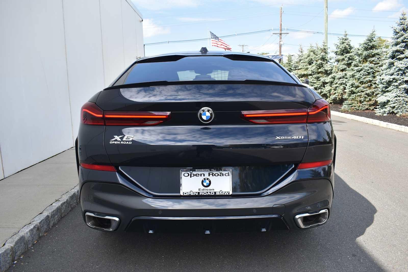 Used 2024 BMW X6 xDrive40i w/ Premium Package AWD/4WD image 6