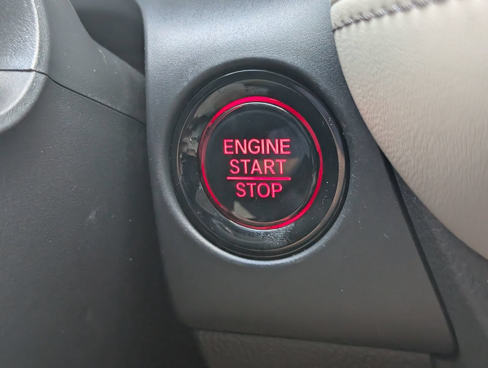 Used 2025 Honda HR-V EX-L image 18