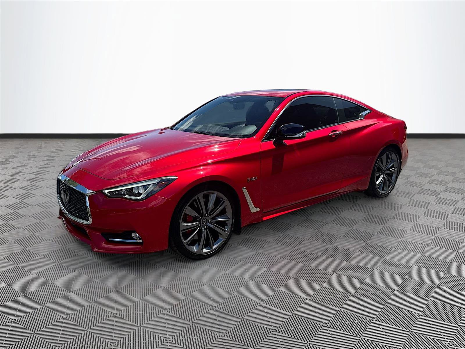 Used 2019 INFINITI Q60 Red Sport 400 w/ Cargo Package image 3