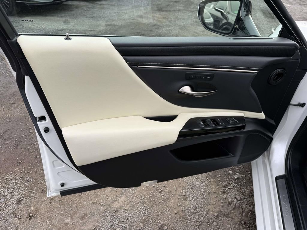 Used 2022 Lexus ES 350 Premium image 20