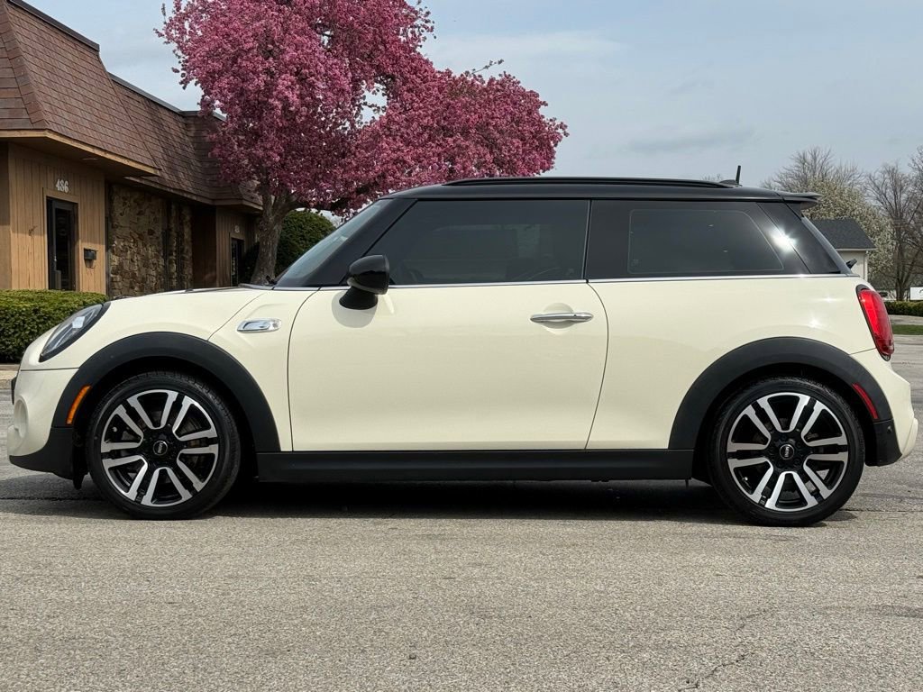 Used 2019 MINI Cooper S image 2