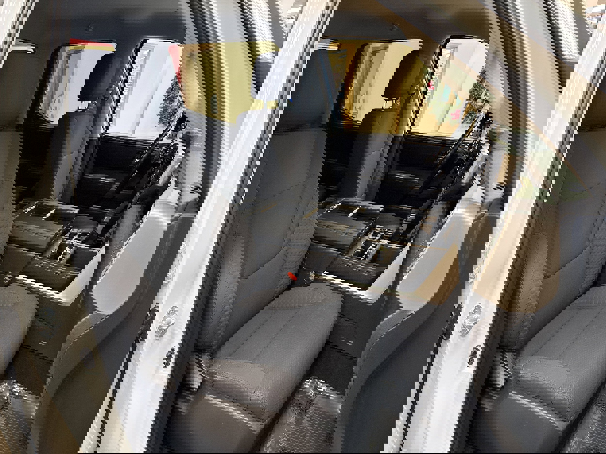 Used 2022 Toyota Tundra SR5 w/ SR5 Convenience Package image 17