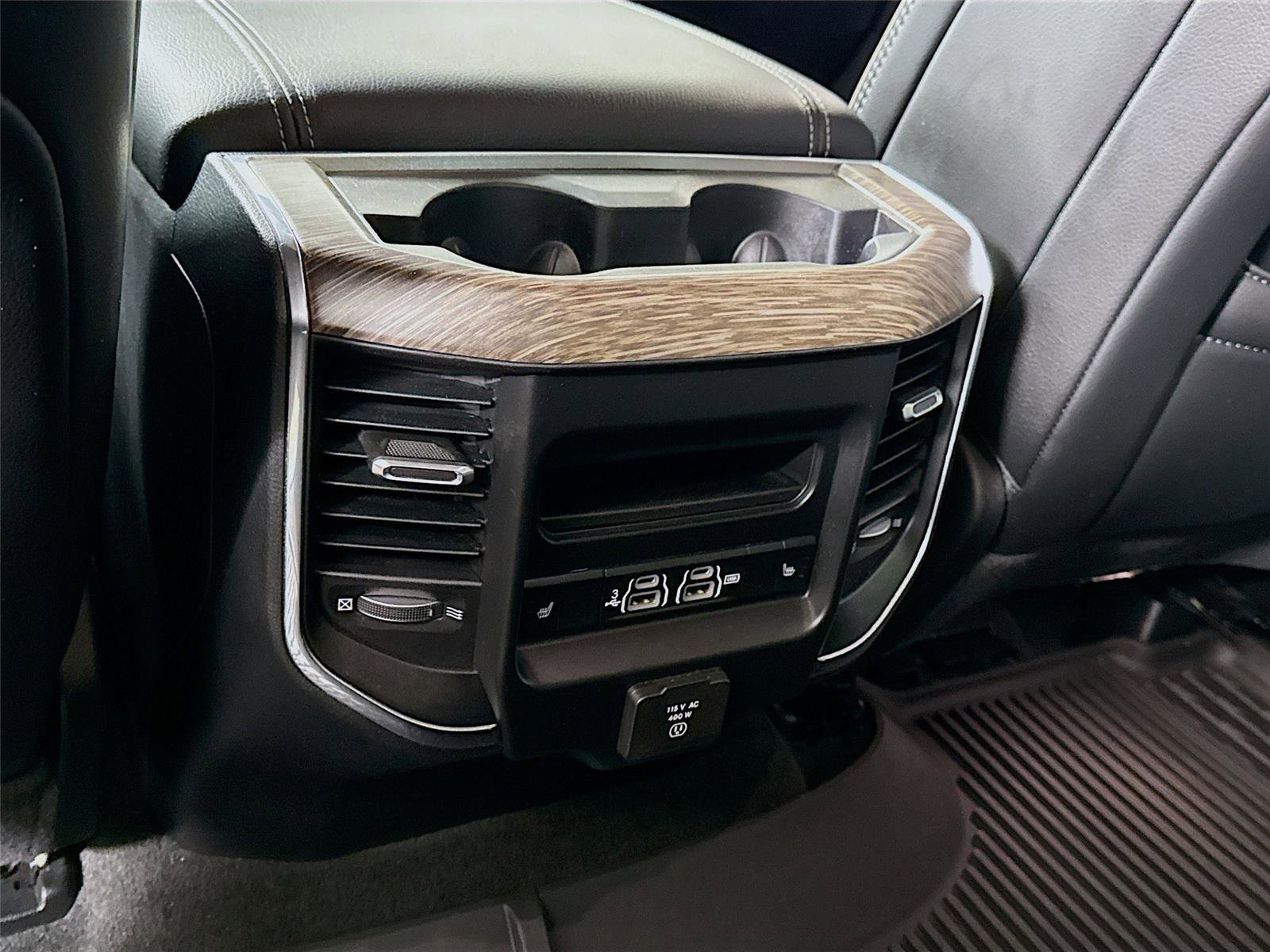 Used 2019 RAM 1500 Laramie image 18