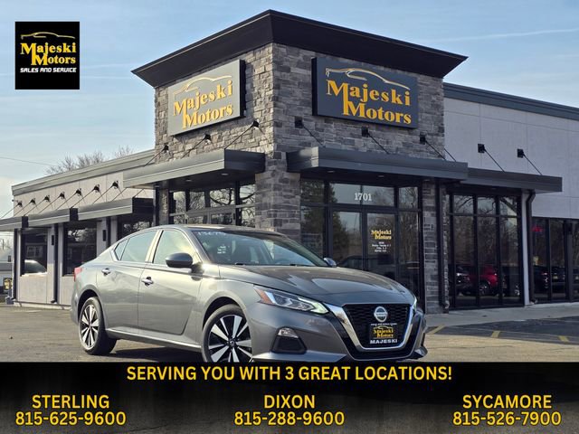 Used 2021 Nissan Altima 2.5 SV image 1