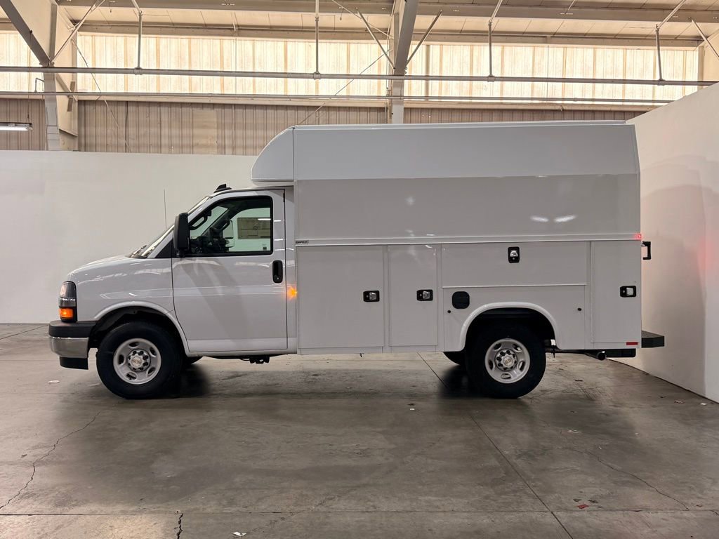 New 2025 Chevrolet Express 3500 w/ Power Convenience Package image 15