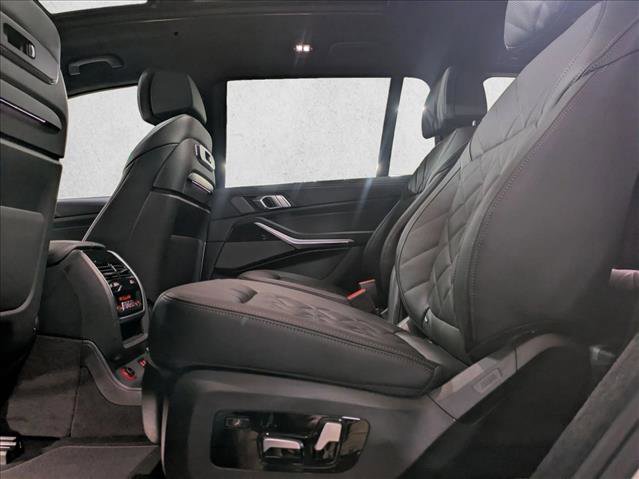New 2026 BMW X7 xDrive40i w/ Executive Package image 17