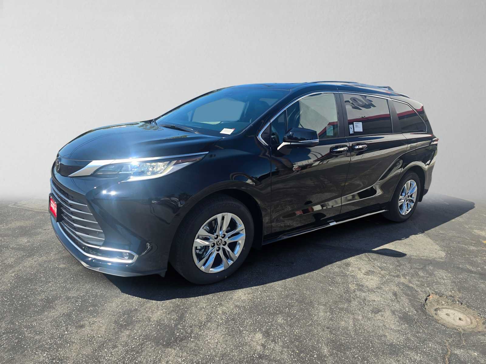 New 2026 Toyota Sienna Limited AWD/4WD image 7