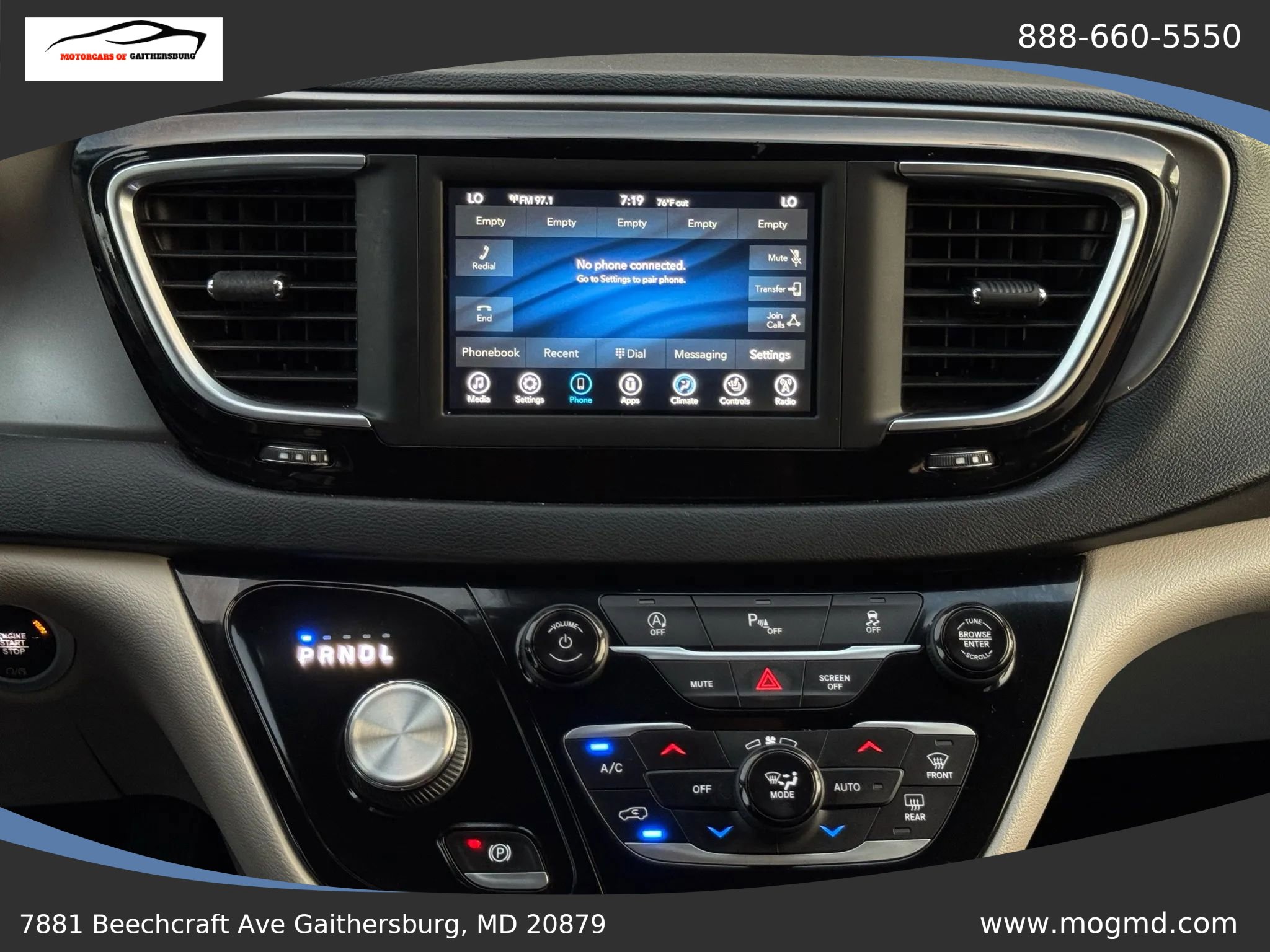 Used 2020 Chrysler Pacifica Touring-L image 42