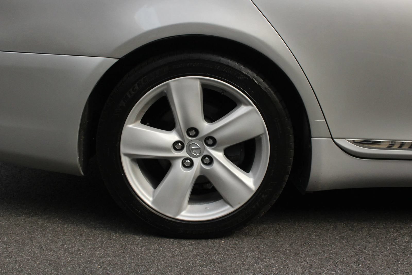 Used 2011 Lexus LS 460 L w/ Luxury Pkg RWD image 5