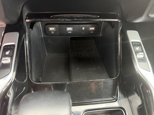 Certified 2022 Kia Sorento SX AWD/4WD image 26
