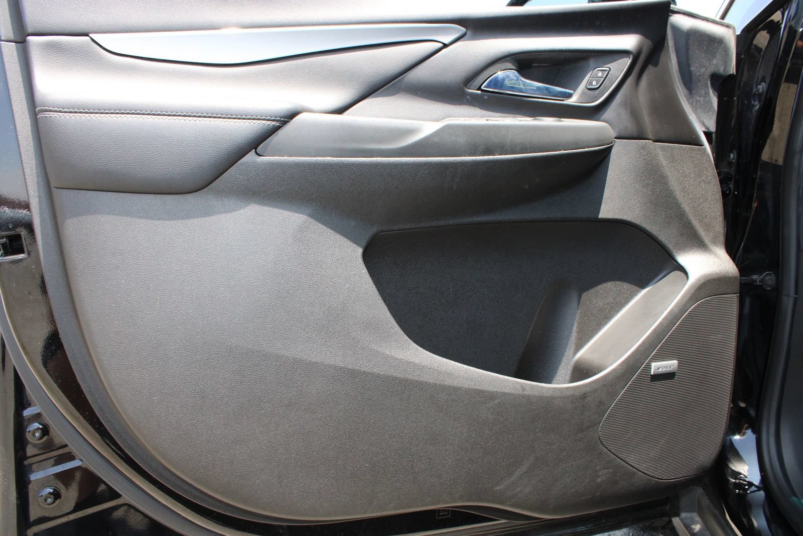 Used 2022 Chevrolet Bolt LT w/ Infotainment Package FWD image 16