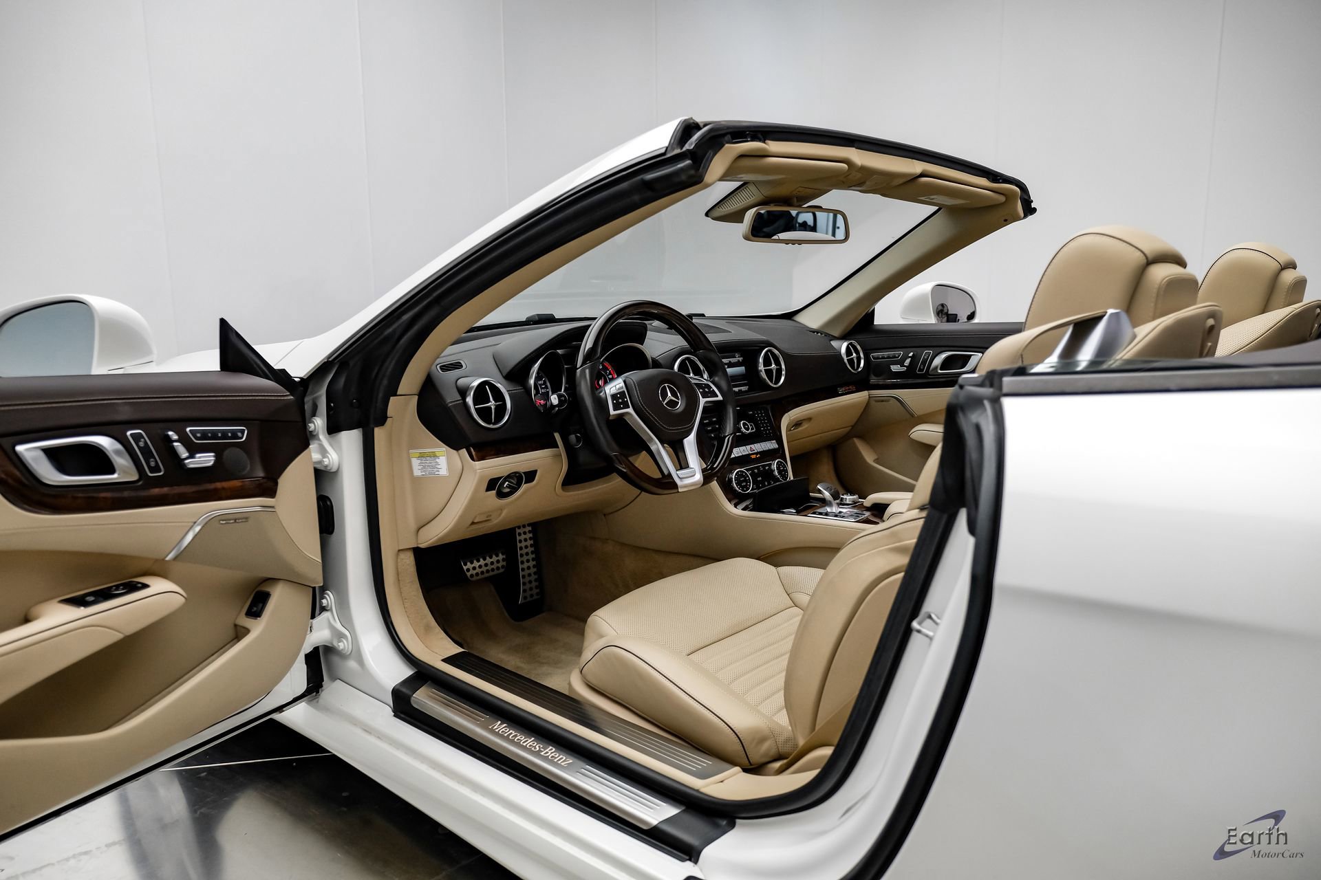 Used 2014 Mercedes-Benz SL 550 SL550 Roadster image 40