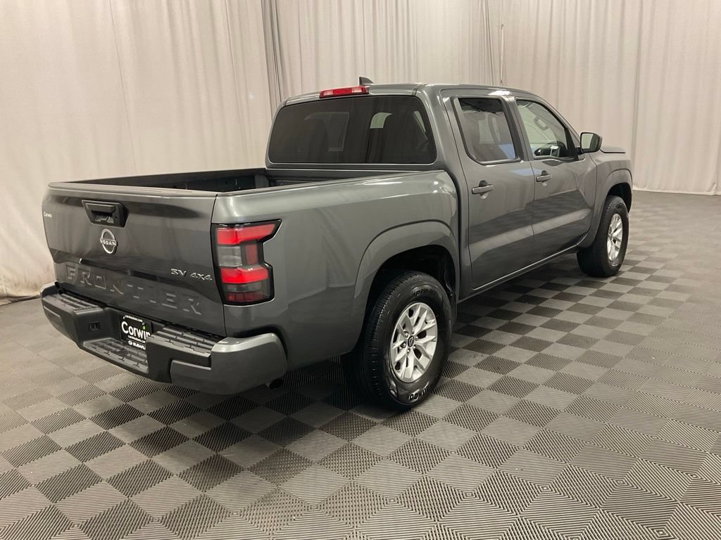 Used 2024 Nissan Frontier SV AWD/4WD image 2