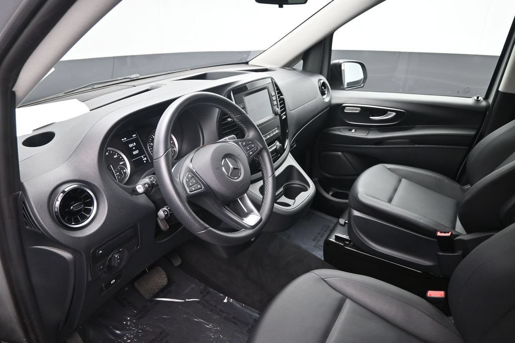 Used 2023 Mercedes-Benz Metris Passenger image 21