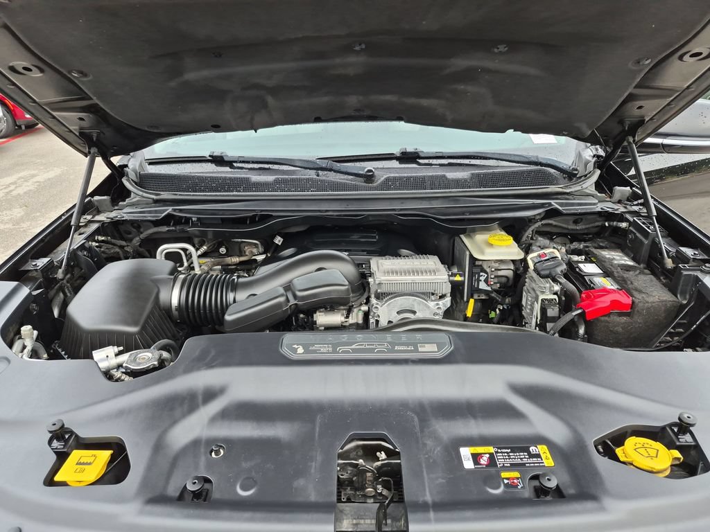 Used 2022 Jeep Wagoneer Series I w/ Premium Group I AWD/4WD image 19