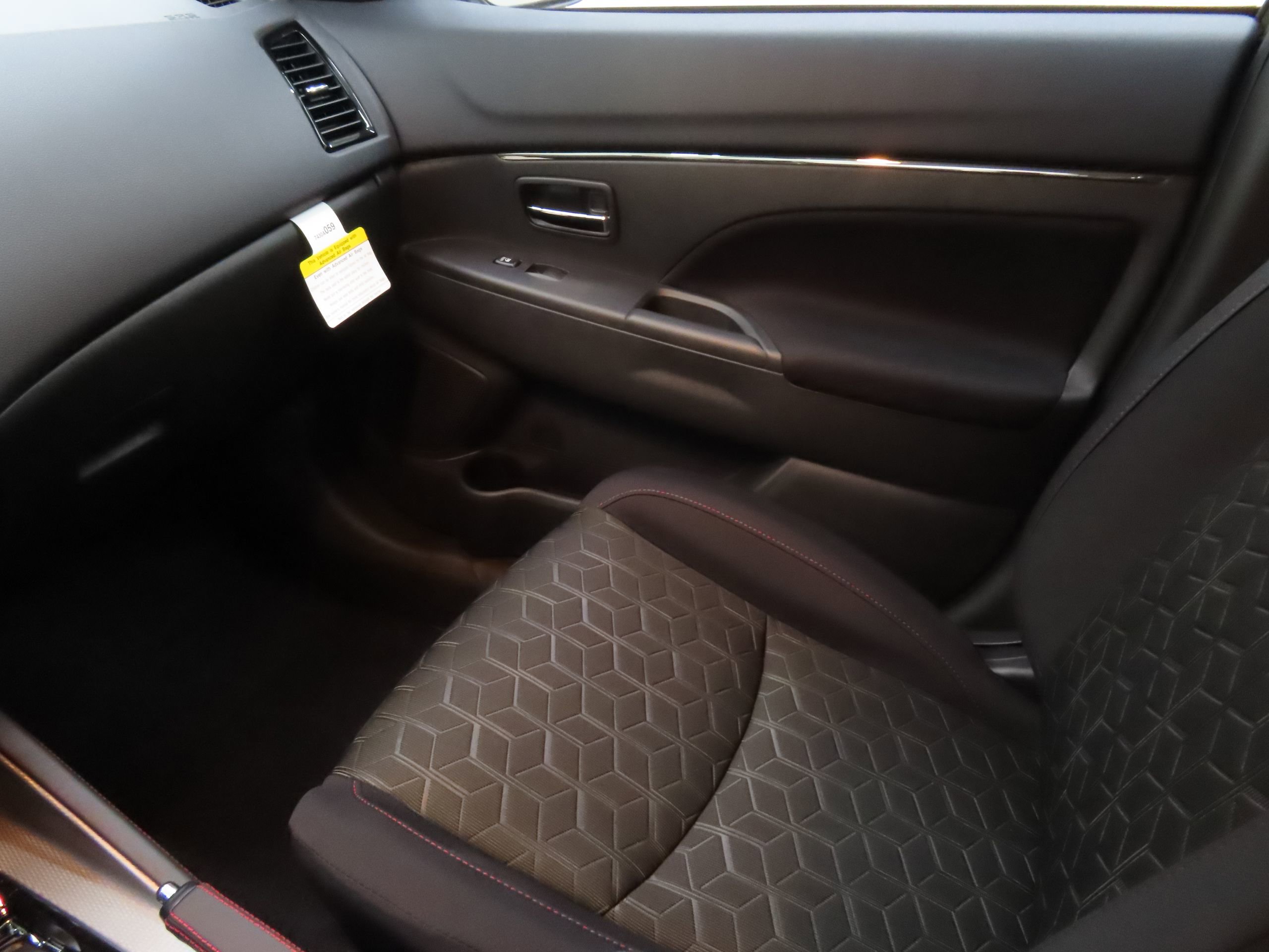 New 2025 Mitsubishi Outlander Sport LE image 15