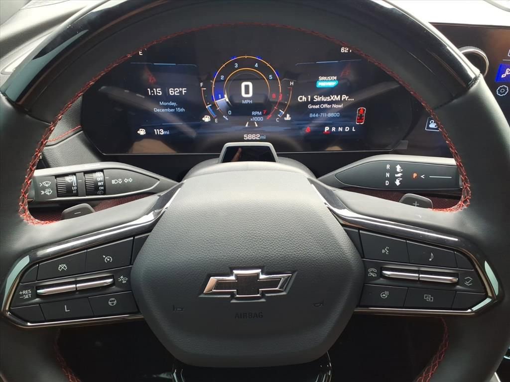 Used 2024 Chevrolet Traverse RS image 11