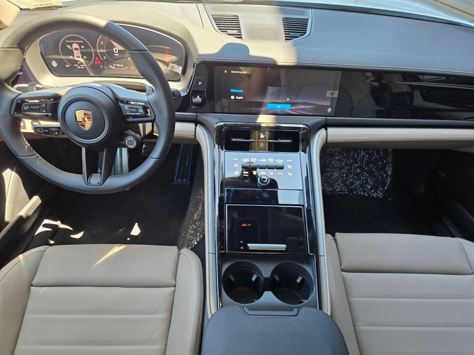 New 2026 Porsche Panamera RWD image 14