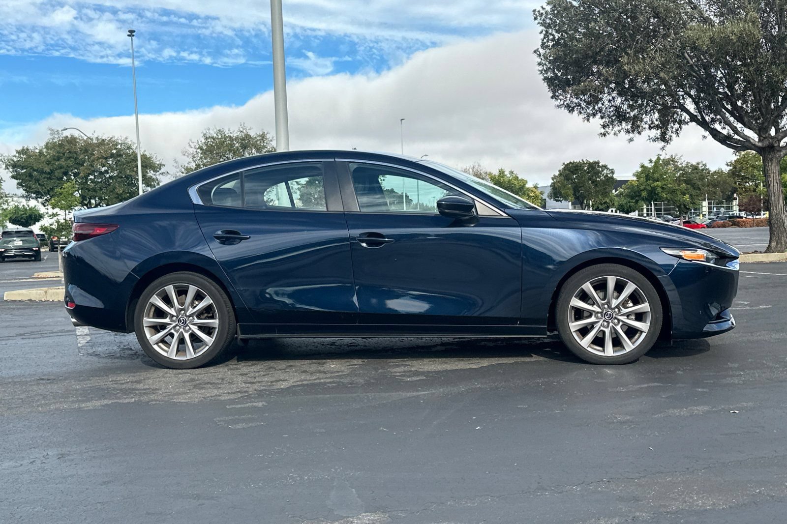 Used 2020 MAZDA MAZDA3 AWD Sedan w/ Preferred Package image 3