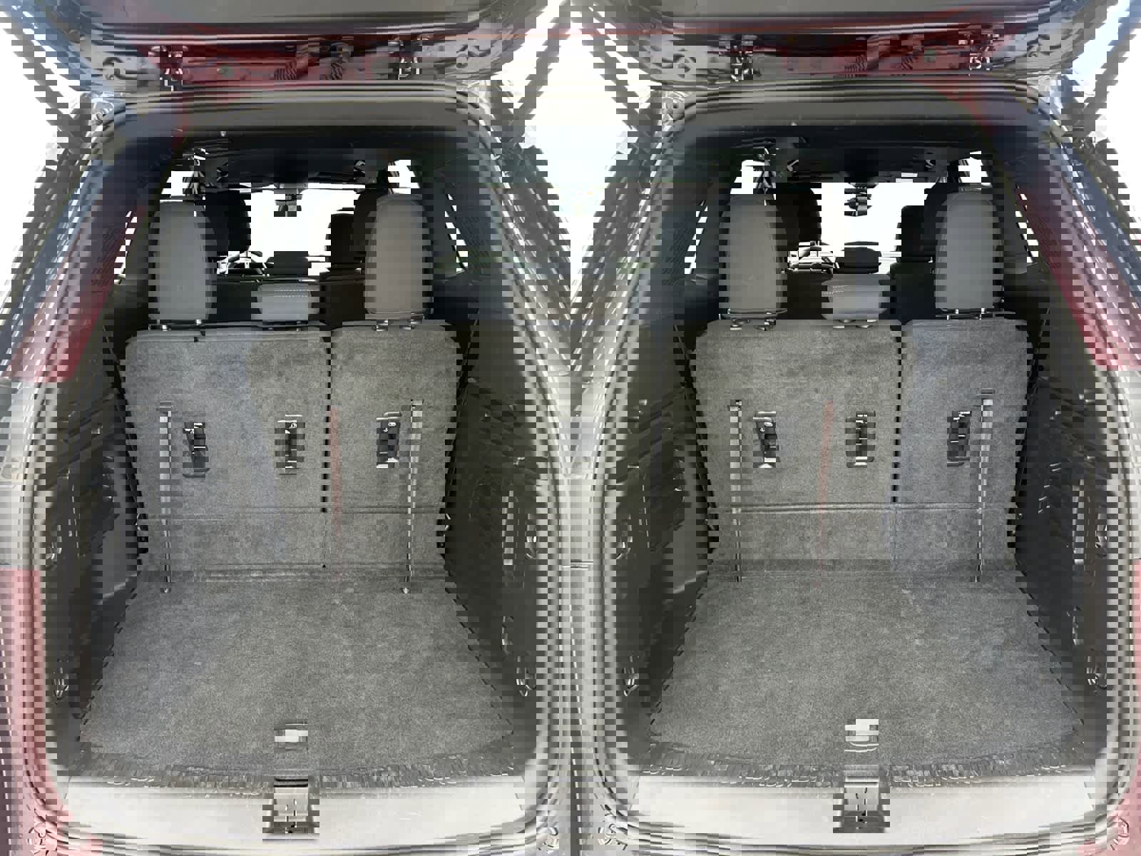 Used 2025 GMC Acadia Elevation image 22