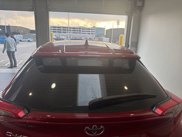 Used 2021 Toyota C-HR XLE FWD image 6