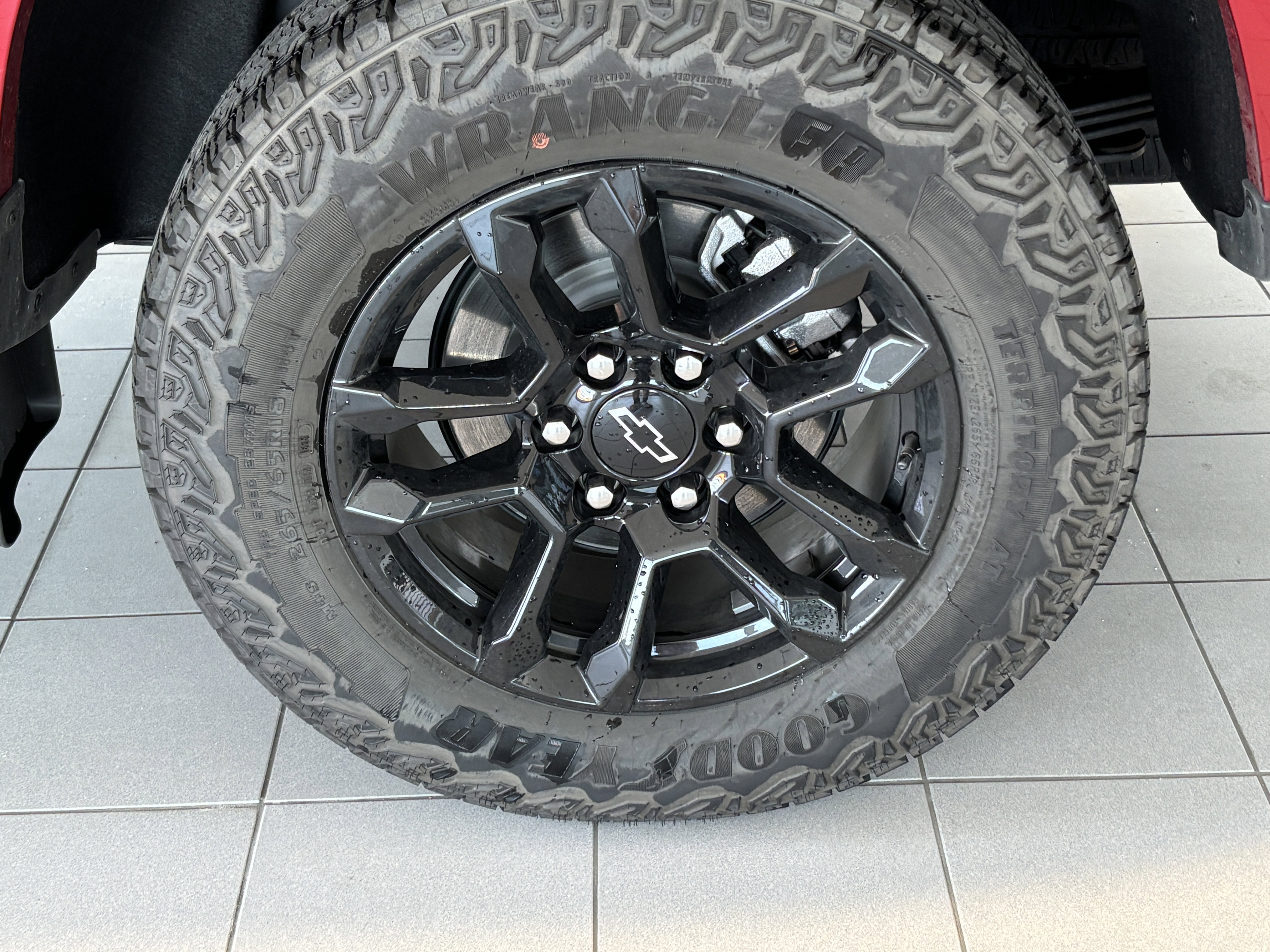 Used 2025 Chevrolet Colorado Z71 w/ Midnight Edition image 7