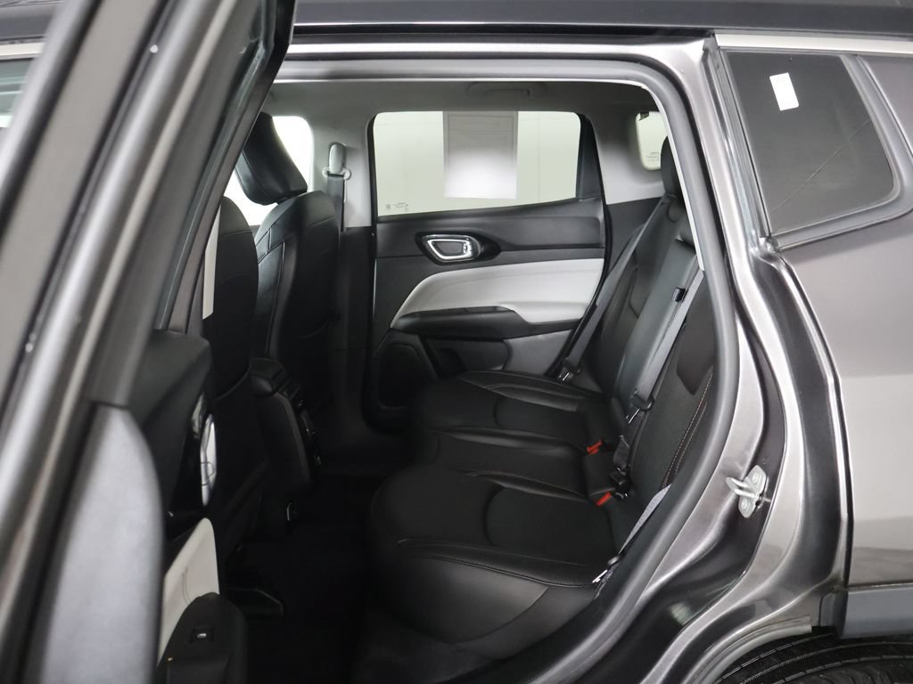 Used 2022 Jeep Compass Limited AWD/4WD image 28
