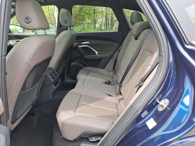 Certified 2025 Audi Q5 Premium w/ Convenience Package AWD/4WD image 10