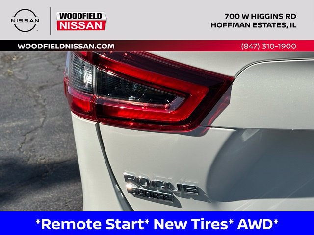 Used 2020 Nissan Rogue Sport SV w/ Technology Package AWD/4WD image 12