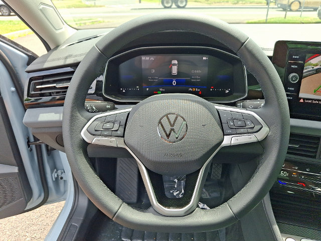 New 2026 Volkswagen Jetta SE FWD image 14
