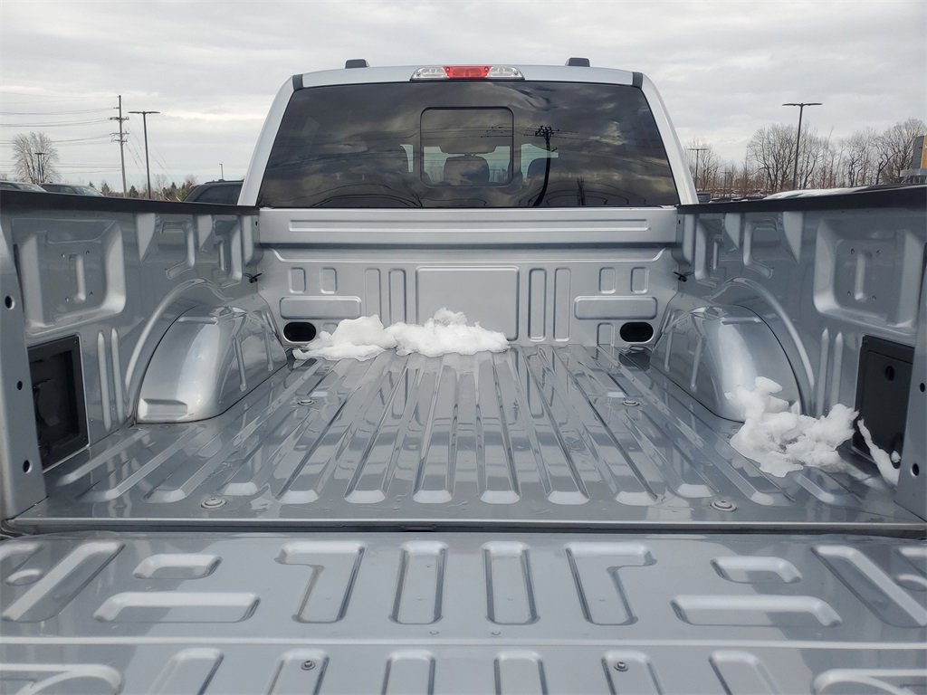 Used 2025 Ford F150 XLT w/ Equipment Group 302A MID image 8