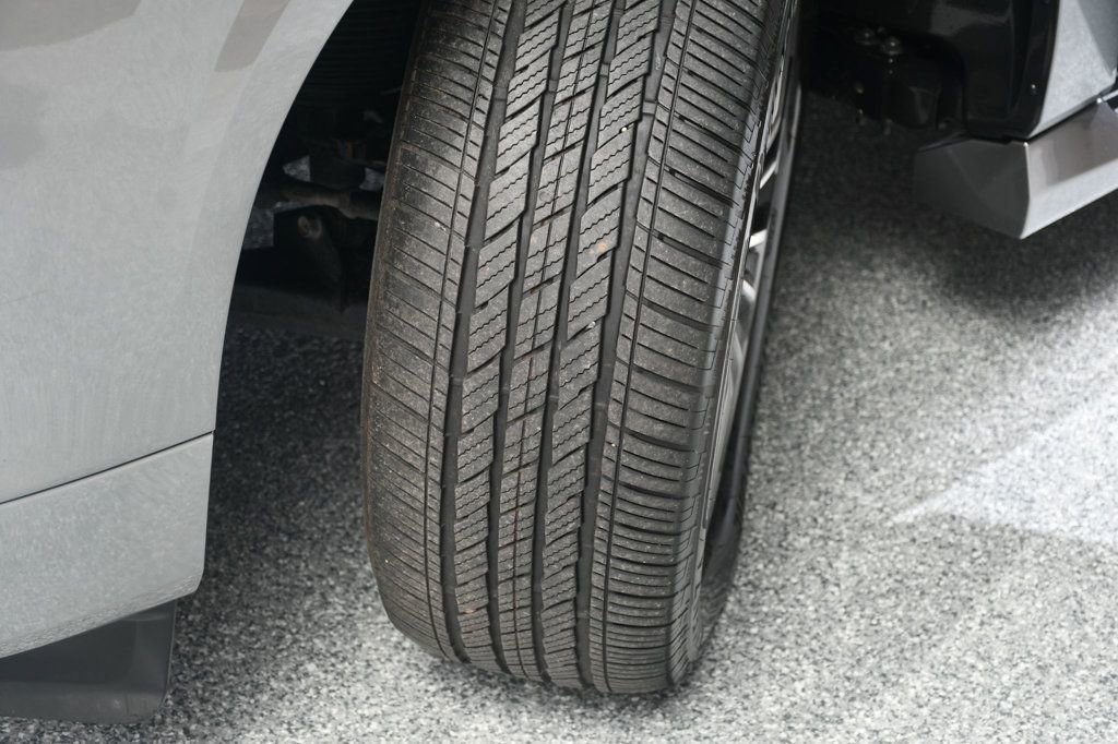 Used 2025 INFINITI QX80 Sensory image 86