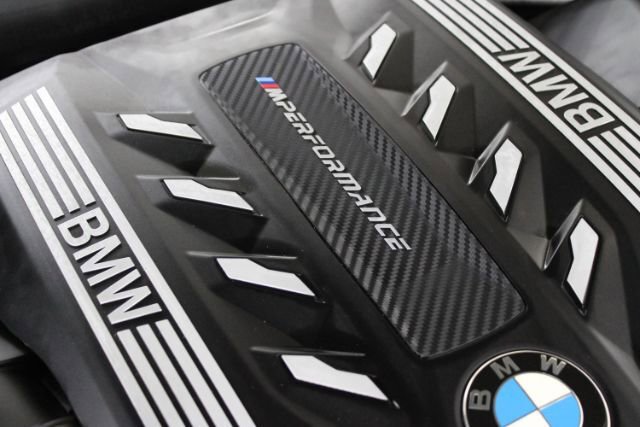 Used 2020 BMW X6 M50i AWD/4WD image 45