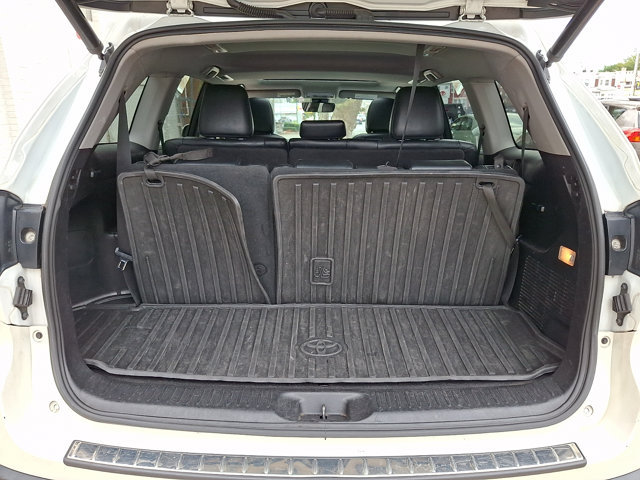 Used 2019 Toyota Highlander XLE AWD/4WD image 29
