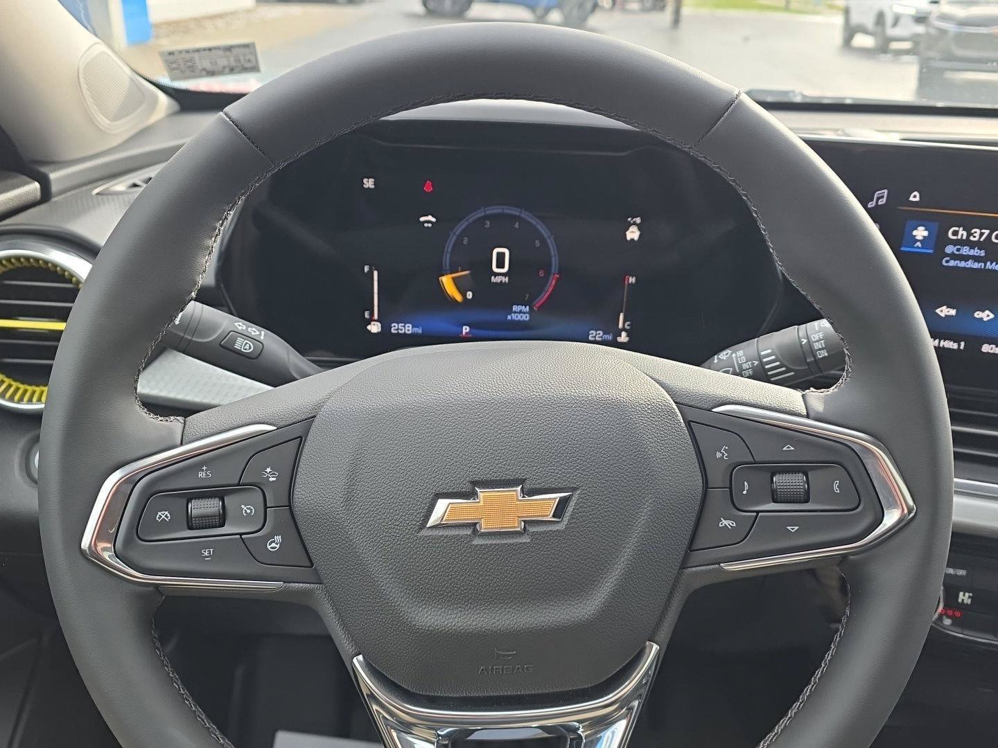 New 2026 Chevrolet Trax LT w/ Sunroof Package FWD image 11