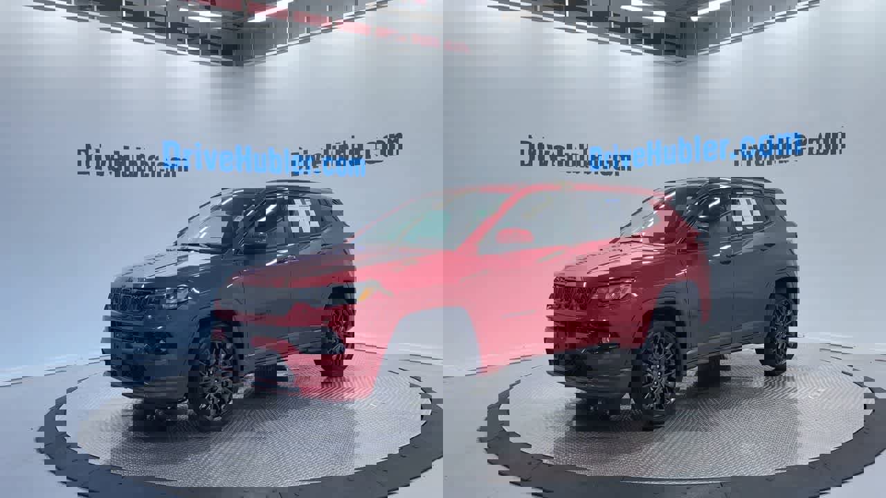 Used 2023 Jeep Compass Limited image 7