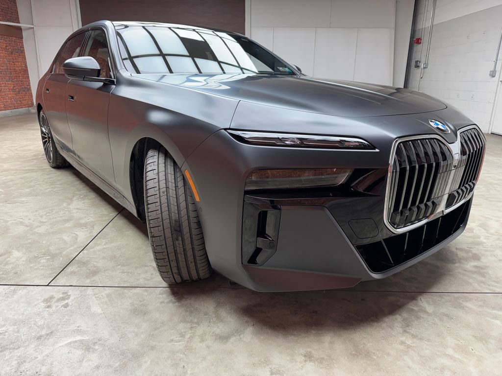 New 2026 BMW 760i xDrive image 7