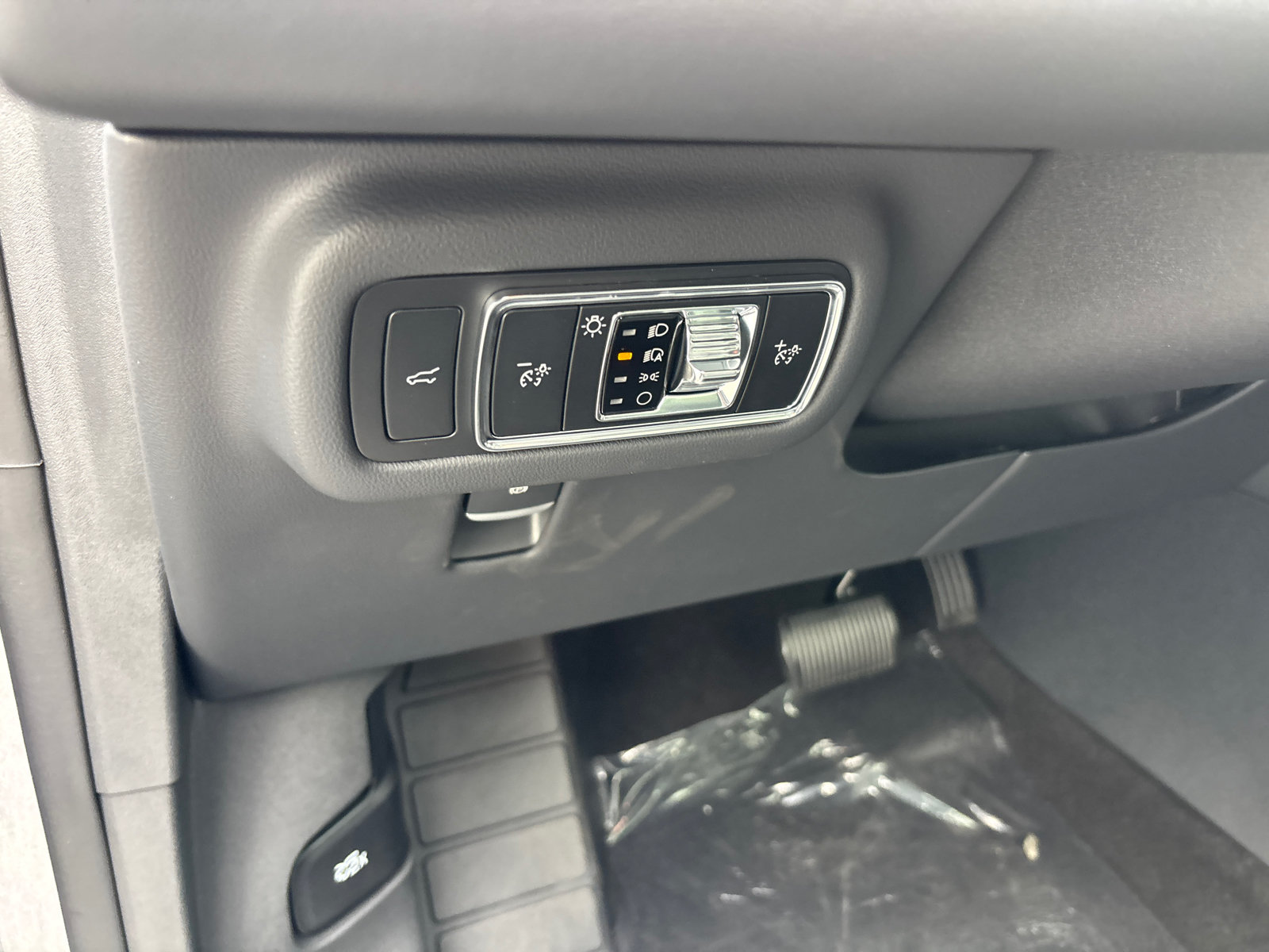 New 2026 Lincoln Nautilus Premier w/ Equipment Group 102A AWD/4WD image 14