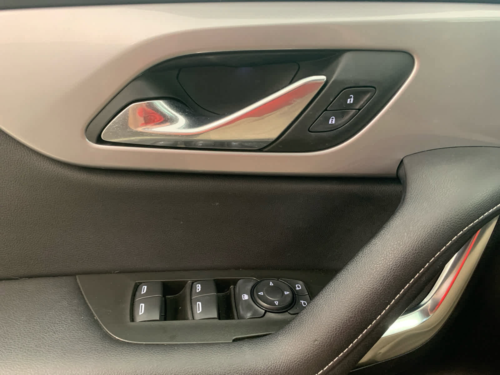 Used 2024 Chevrolet Blazer LT image 21