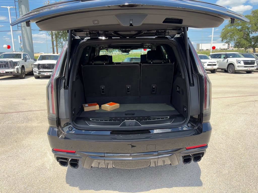 Used 2026 Cadillac Escalade V AWD/4WD image 30