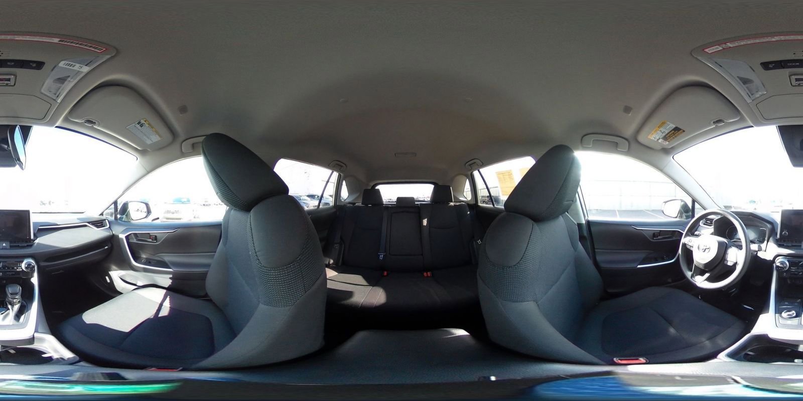 Used 2025 Toyota RAV4 LE image 41