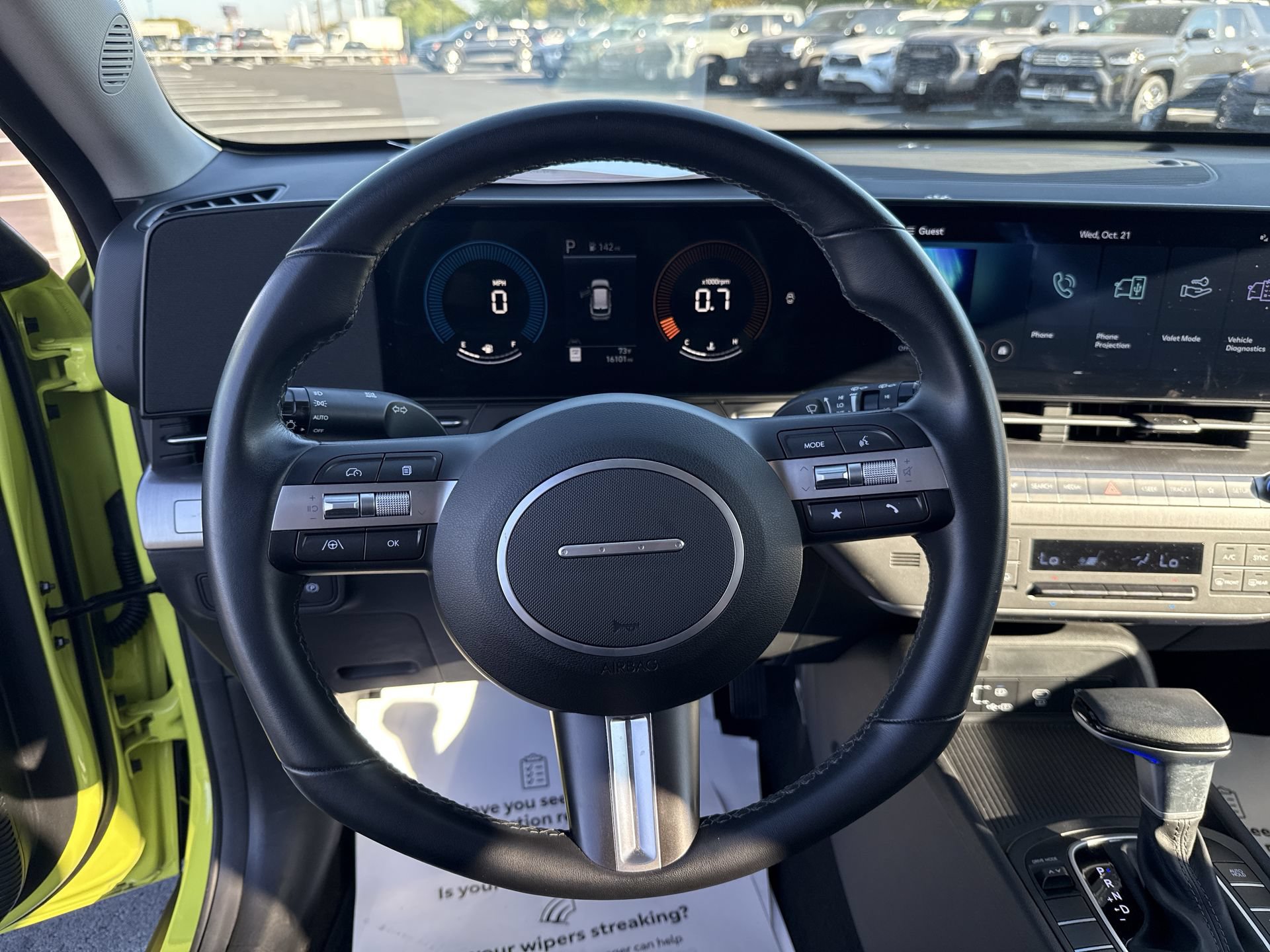 Used 2024 Hyundai Kona SEL FWD image 11