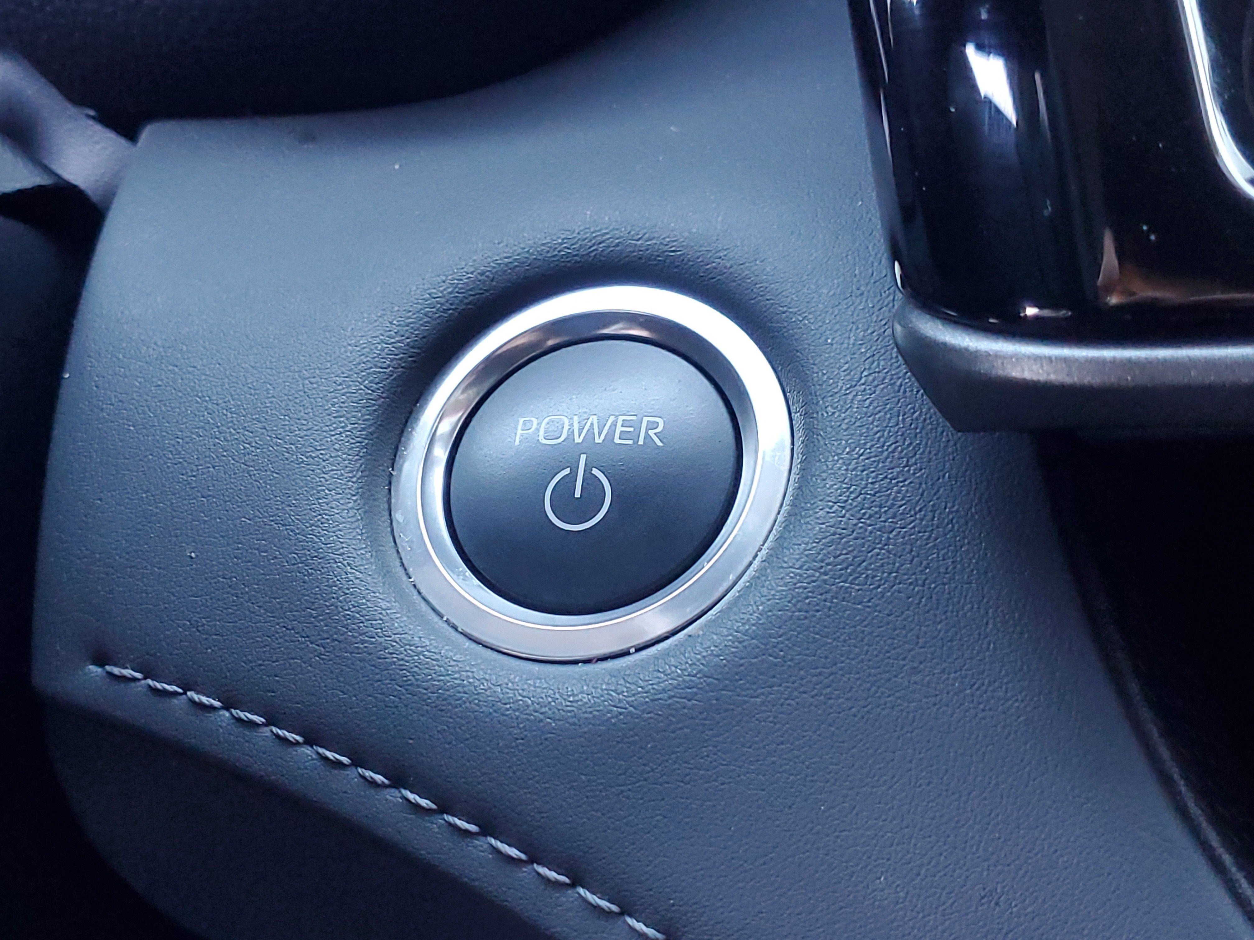 Used 2024 Toyota Highlander XLE image 28