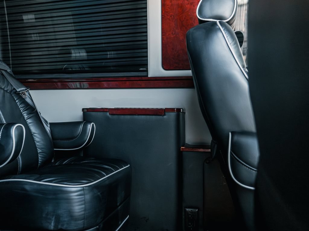 Used 2018 Mercedes-Benz Sprinter 3500 image 77
