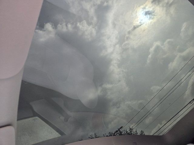 Used 2023 Tesla Model Y Performance AWD/4WD image 24