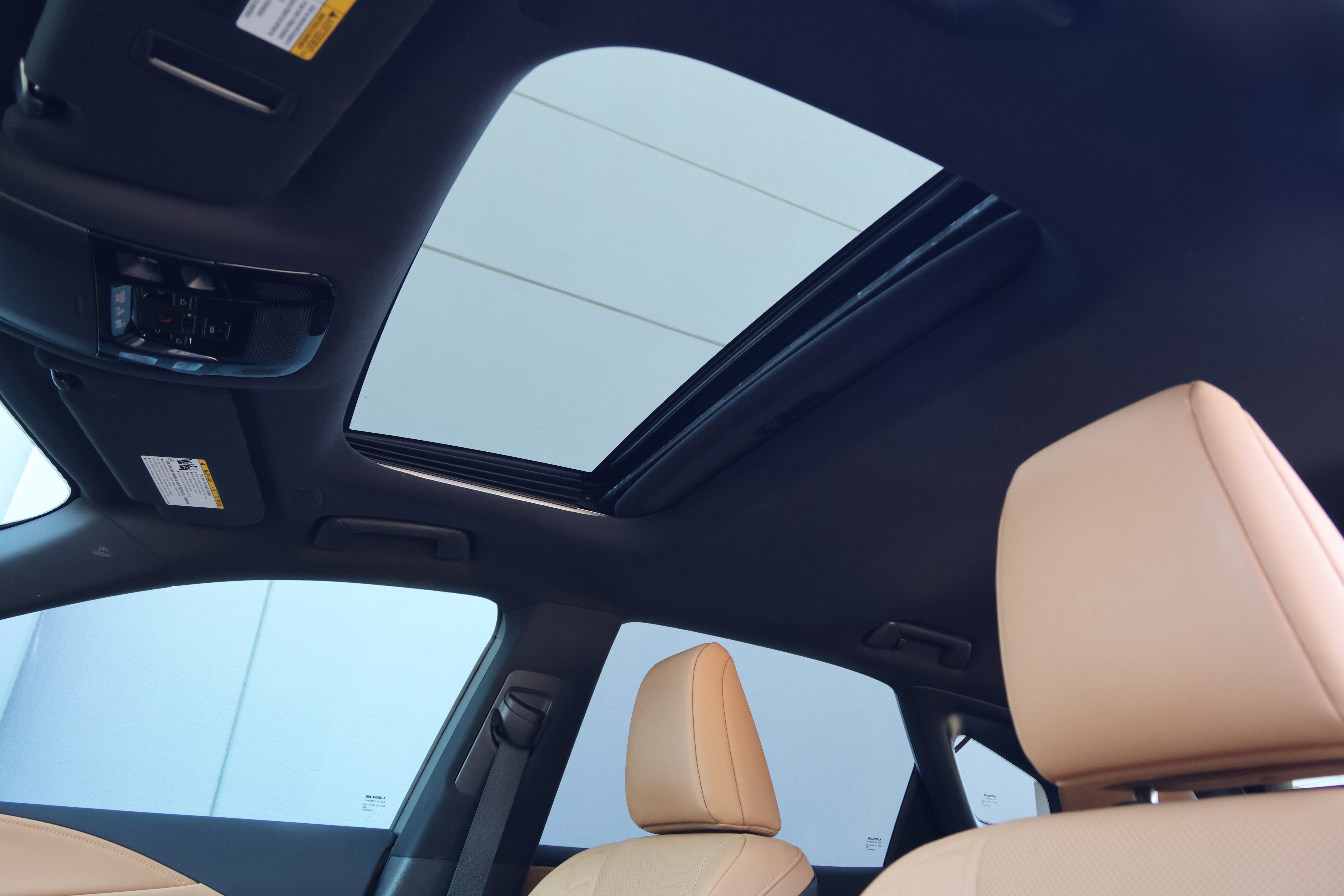 Used 2023 Lexus RX 350 Premium w/ Cold Area Package FWD image 31