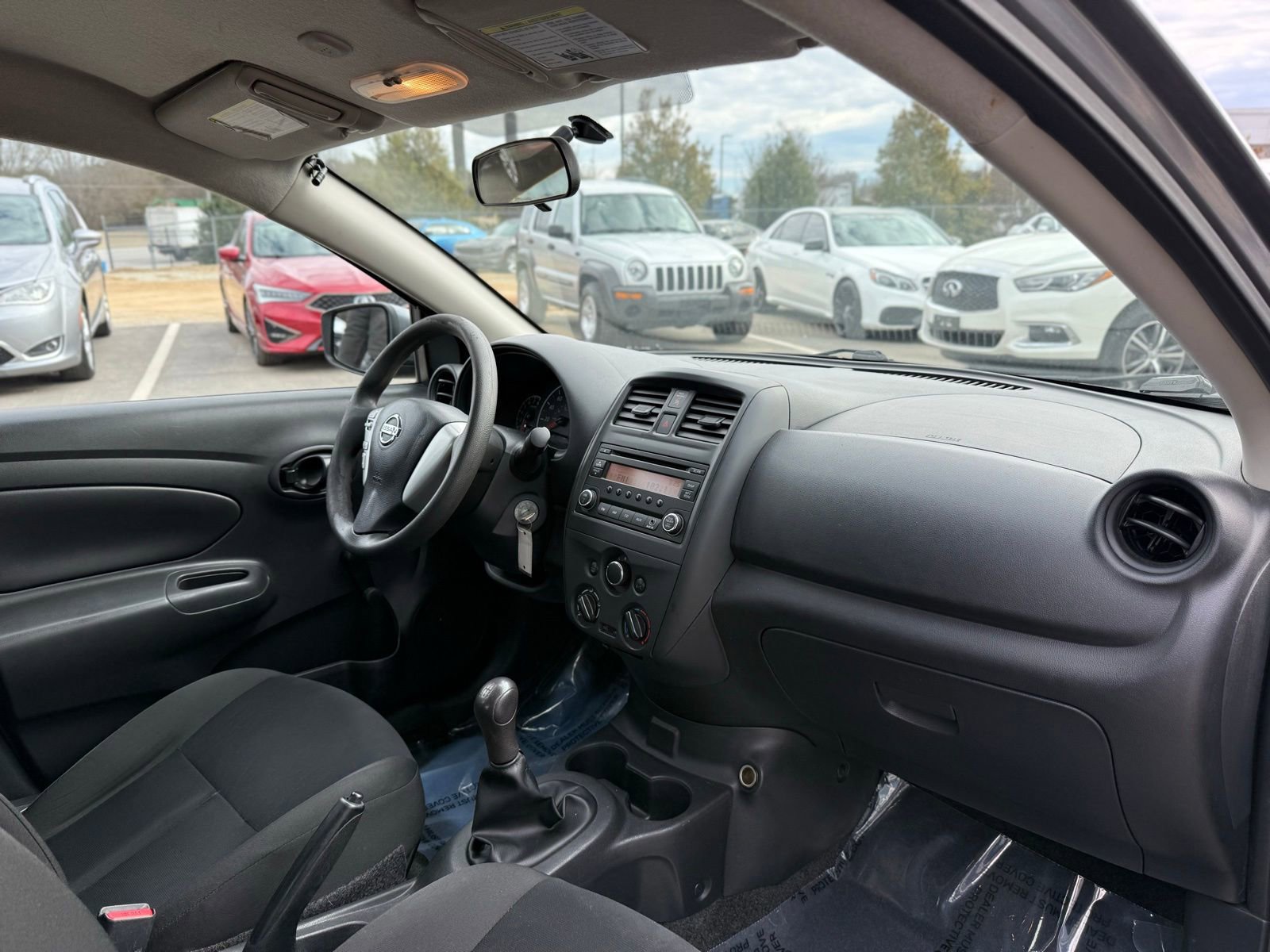 Used 2018 Nissan Versa S FWD image 21